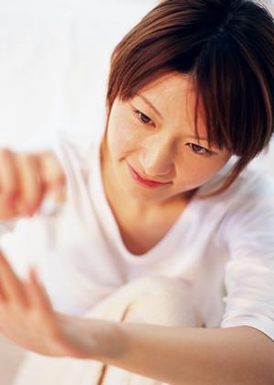 年齢肌から必要な化粧水を考える